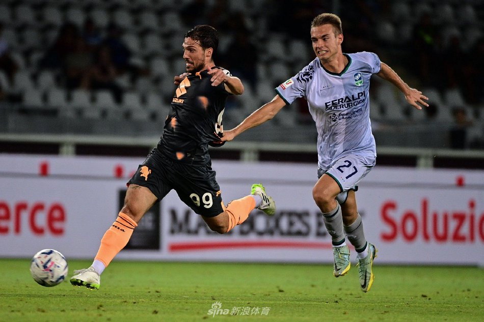 的年轻球员 的年轻球员